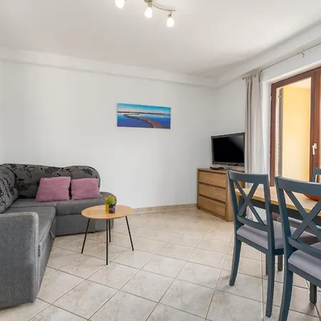 Adelia 1 Apartamento *