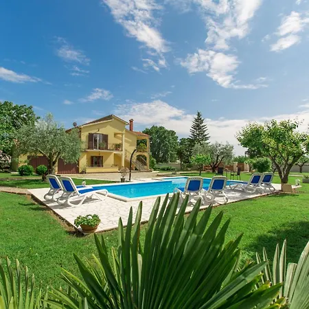 Apartment Adelia, Unweit Von *