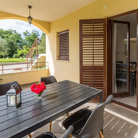 Apartment Adelia, Unweit Von Porec