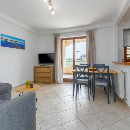 Adelia, Unweit Von Porec